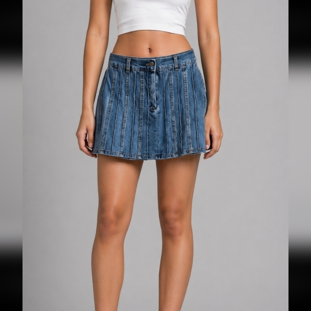 WILD HONEY In Your Favor Blue Jean Denim Mini Skirt Small